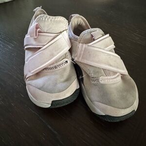 Nike Velcro Shoes | Girls Size 10C